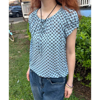 Checked round blouse