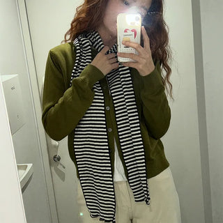 Border scarf