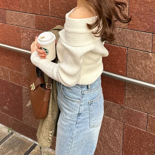 Off-shoulder knit