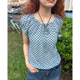 Checked round blouse