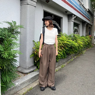 Round-cut cropped T-shirt