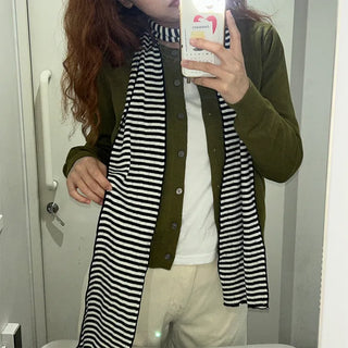 Border scarf