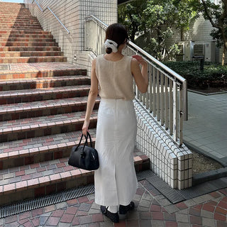 Back-slit cotton long skirt