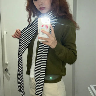 Border scarf