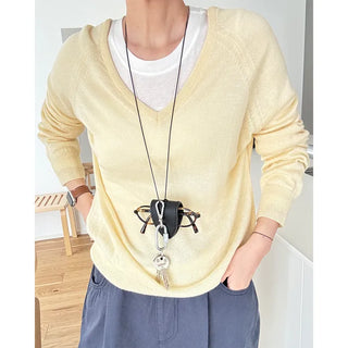 Vivid V-neck knit