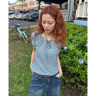 Checked round blouse