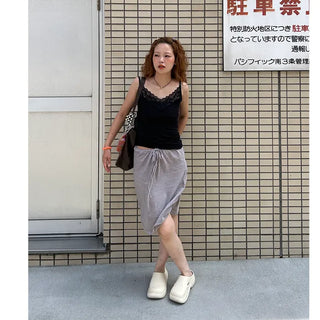 Bordered string midi skirt