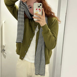 Border scarf