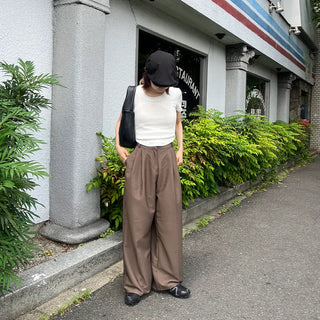 Round-cut cropped T-shirt