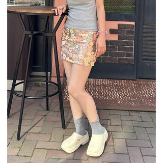 Flower pop mini skirt