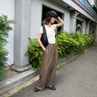 Round-cut cropped T-shirt
