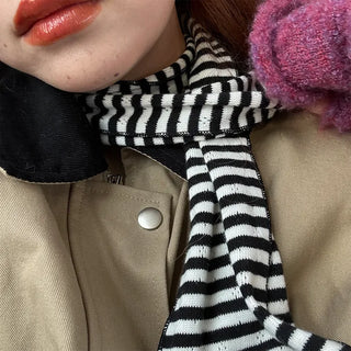 Border scarf