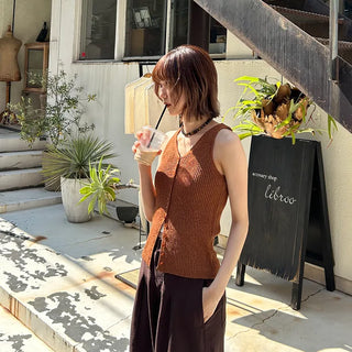 Glossy Brown Ball Necklace