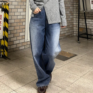 Loose-fit washed denim pants