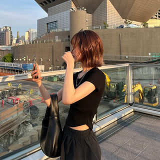 Round-cut cropped T-shirt