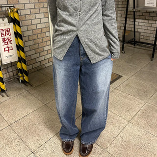 Loose-fit washed denim pants