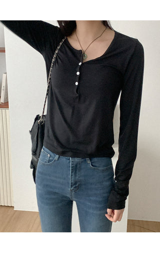 Button-down long-sleeved T-shirt