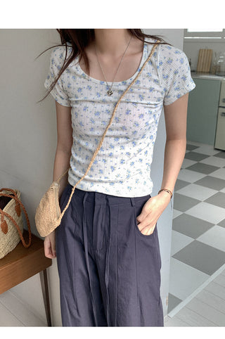 Ribbed Flower U-Neck T-Shirt