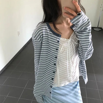 Claie Cardigan