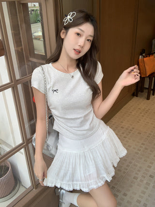 embroidered pleated waist