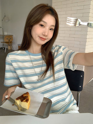 fashionable contrast striped