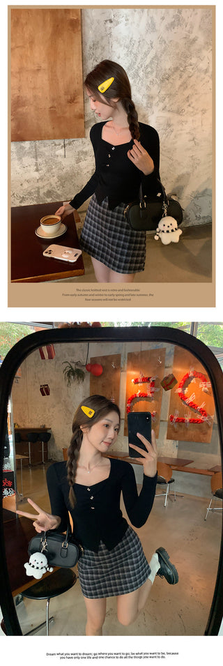 black square collar Top