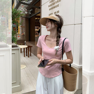 pink loose U-neck