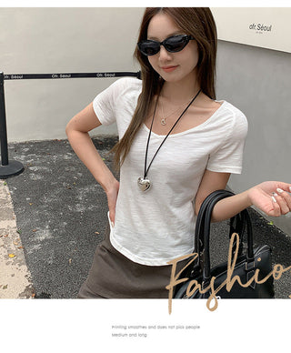 pink loose U-neck