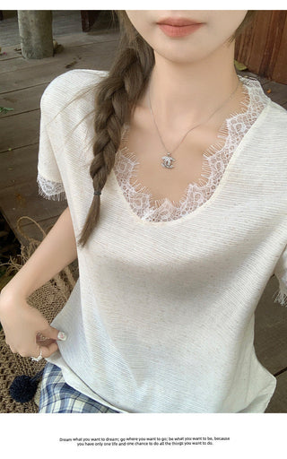 pure V-neck lace