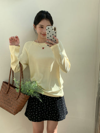 milky yellow round Top