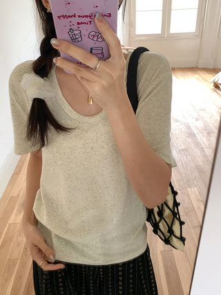 Korean U-collar shoulder Top