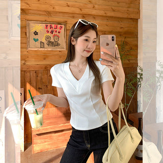 white V-neck fishbone Top