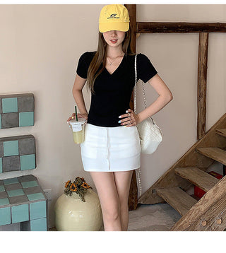 white V-neck fishbone Top