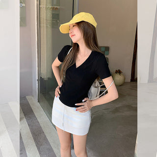 white V-neck fishbone Top