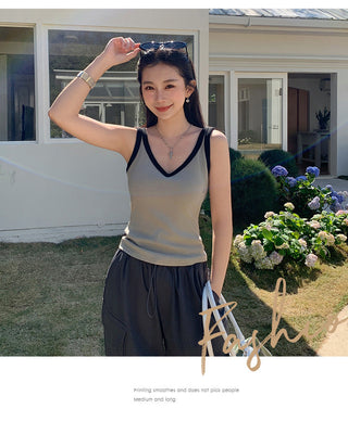 hot contrast V-neck Top