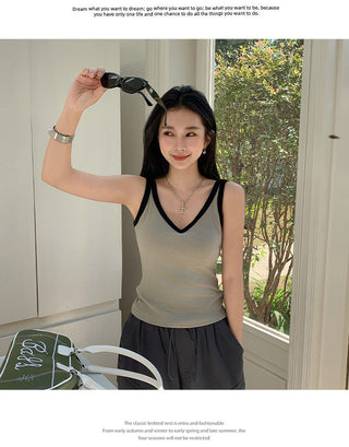 hot contrast V-neck Top