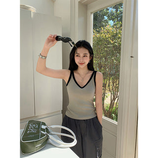 hot contrast V-neck Top