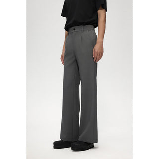 single pleated pants