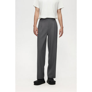 single pleated pants