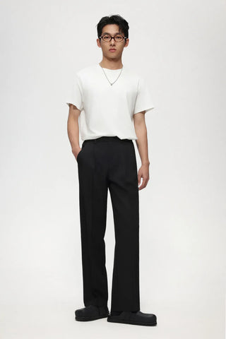 single pleated pants