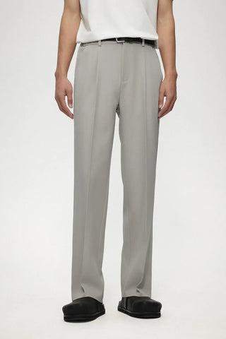 single pleated pants
