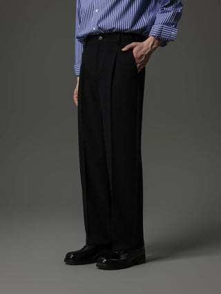 buckle pleated pants