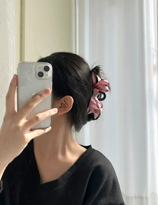 Ribbed satin king ribbon large acrylic hair clip