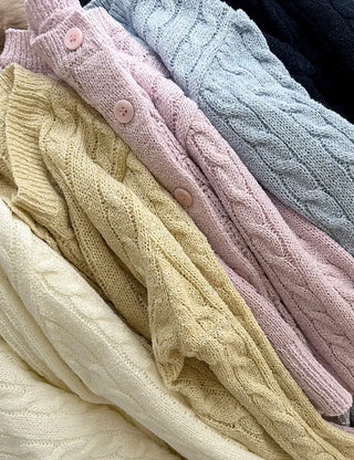 Cable knit semi-cropped round neck cardigan