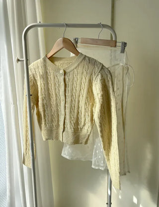 Cable knit semi-cropped round neck cardigan