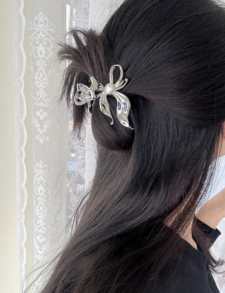 Melting Pearl Ribbon Mini Half-Up Metal Hair Clip