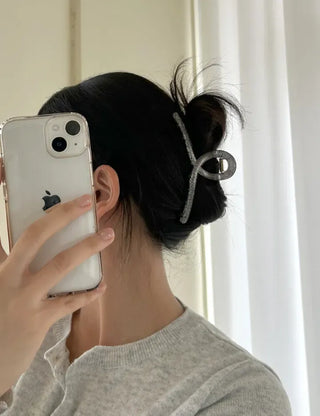 13cm Silver Pearl Ribbon Twist Large Hair Clip