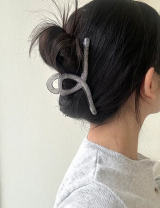 13cm Silver Pearl Ribbon Twist Large Hair Clip