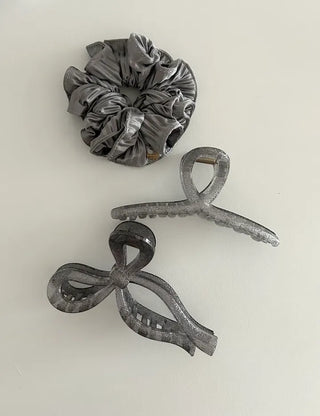 13cm Silver Pearl Ribbon Twist Large Hair Clip