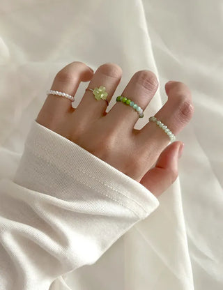 piece Four-Leaf Clover Green Bead Ring Set